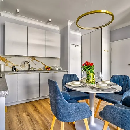 D207 Classik Z Z Basenem, Sauna, Jacuzzi, Przy Samej Plazy - 5d 아파트 *